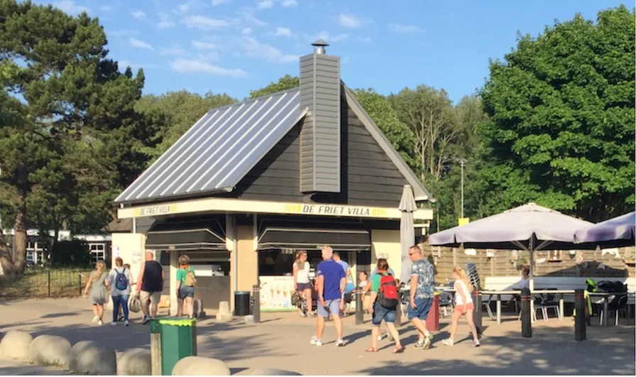 Frietvilla snackbar Rockanje 1e slag